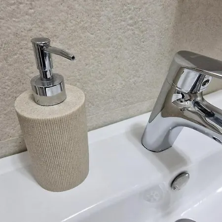 7 Apartment *