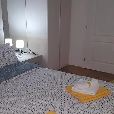 7 Apartment *