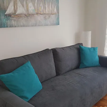 7 Apartment *