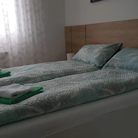 7 * Novi Sad